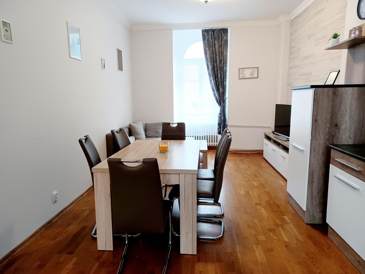 Apartment Hlavni Marianske Lazne Exterior photo